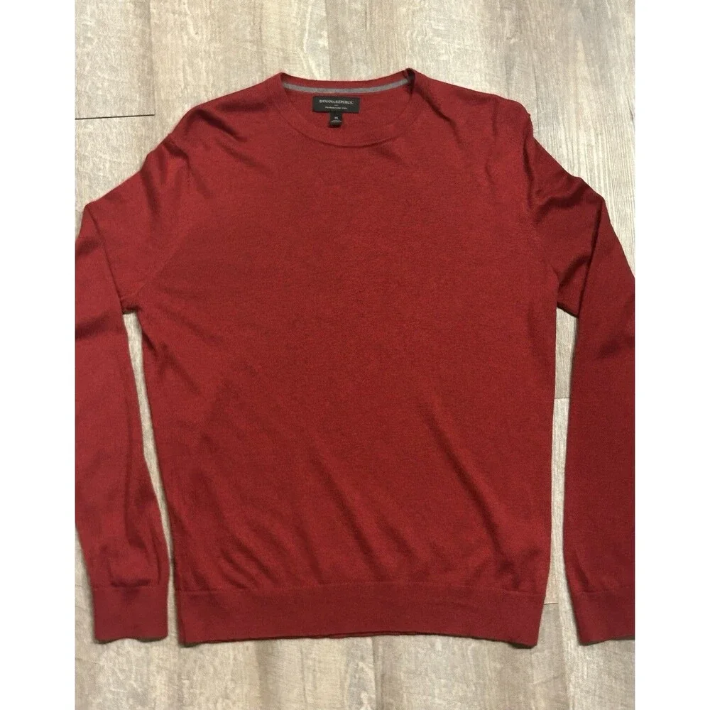 Banana Republic Sweater Mens M Red Cashmere Blend Premium Luxe Yarn Crewneck EUC